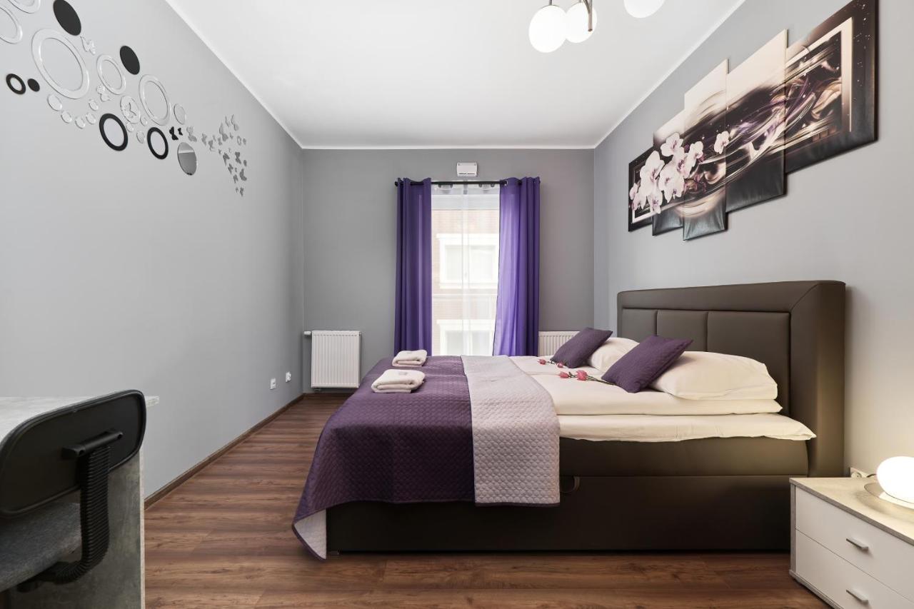 Apartments Wroclaw Jana Pawla II With Free Parking Wroclaw By Noclegi Renters Exterior foto