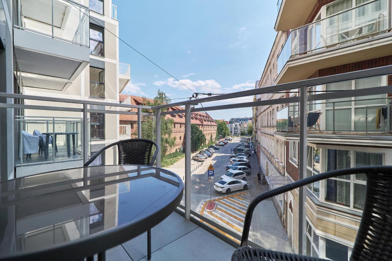 Apartments Wroclaw Jana Pawla II With Free Parking Wroclaw By Noclegi Renters Exterior foto